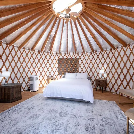 Eaglewatch Mountaintop Yurt